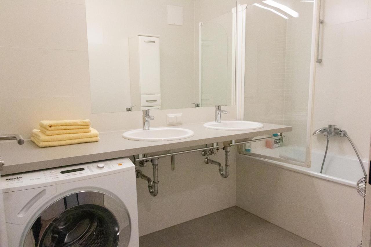 New, Quiet Flat Next To U1, Vic, Shopping Mall,... Виена Екстериор снимка